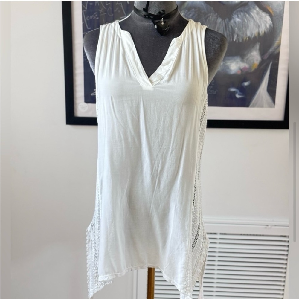 XCVI White Rayon Top with Cotton Contrast